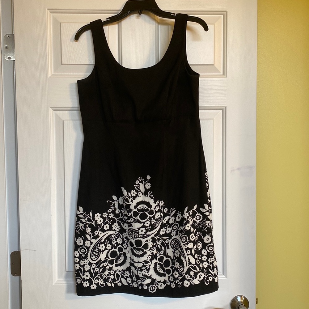 Ronni Nicole size 6 spring/summer dress